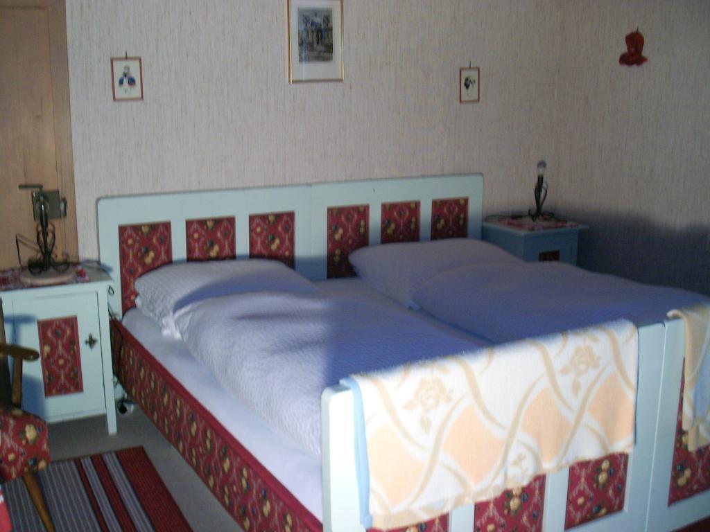 Almidylle Kathrin Strobl Quarto foto